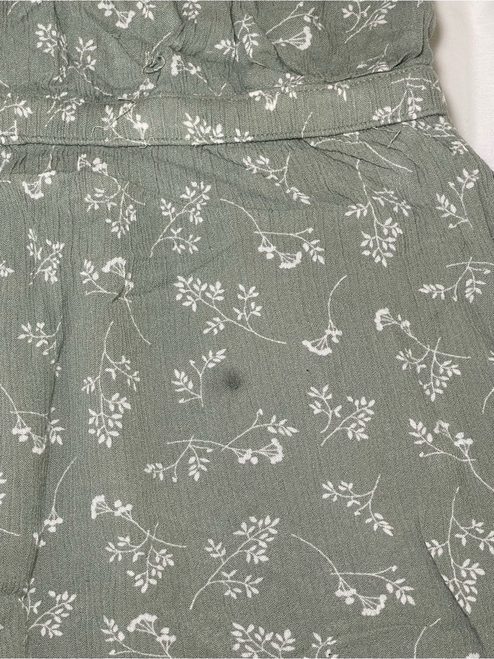 Abercrombie & Fitch Women's Sage Green Floral Flowy Mini Dress Size XS - Boho - Picture 7 of 9